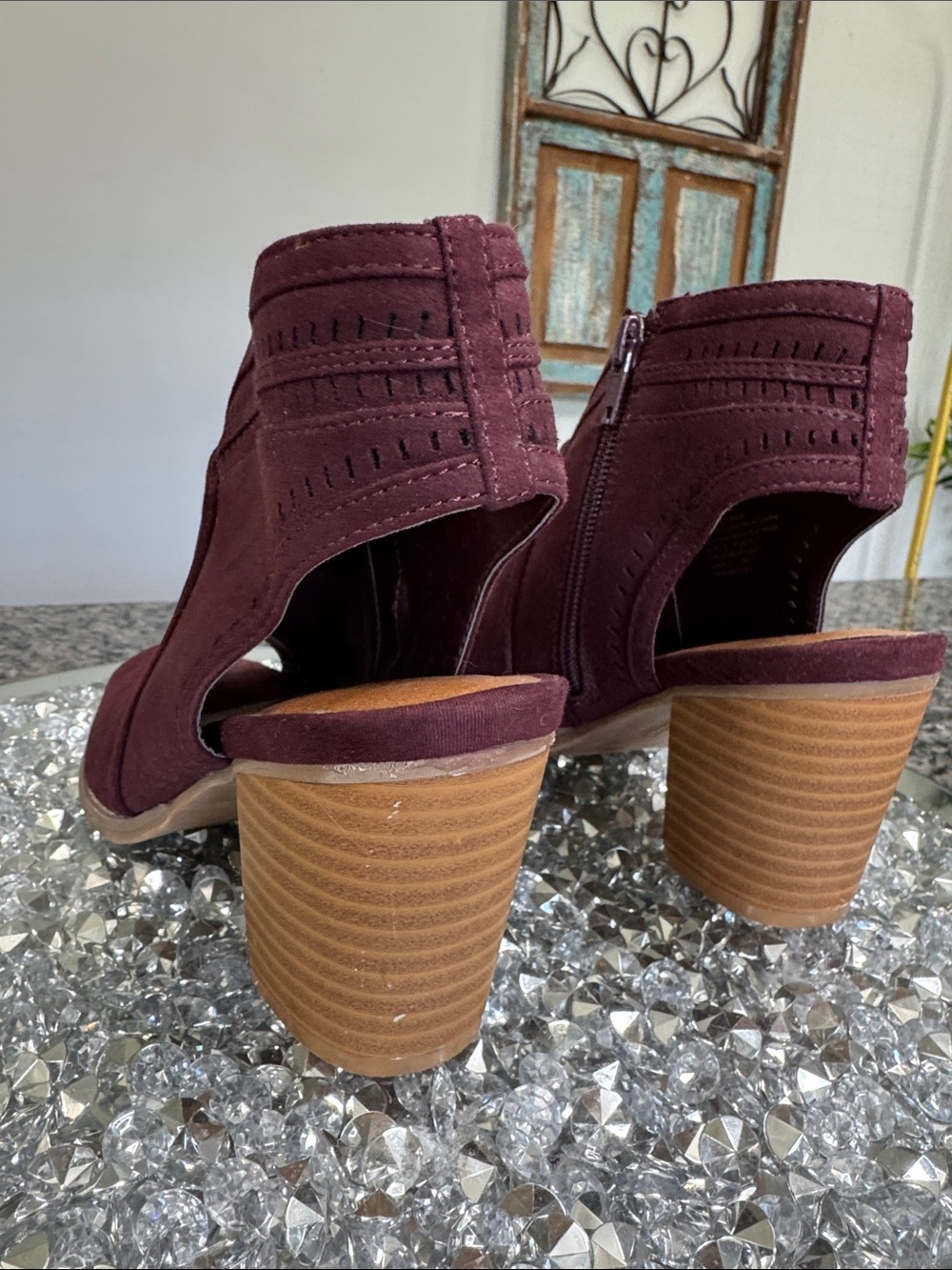 Sonoma Burgundy Open-Toe Block Heel Sandal EUC 6.5 - Picture 6 of 13